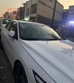 هیۆندای ئەلەنترا